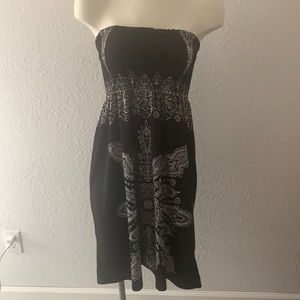 Ocean Breeze tube dress. Black with white. Size M.